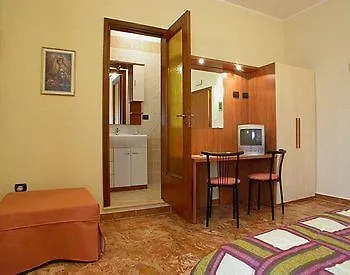 Nocleg ze śniadaniem Aurora 4*