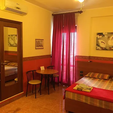 Aurora Nocleg ze śniadaniem 4*